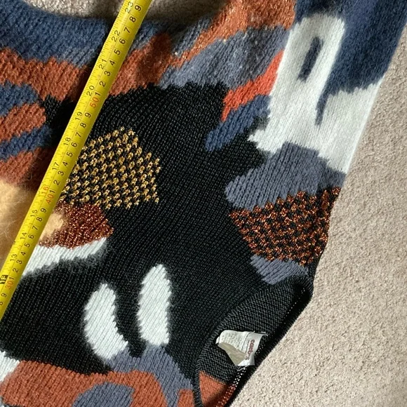 Multicolor Abstract Pattern Sweater - Picture 5 of 5